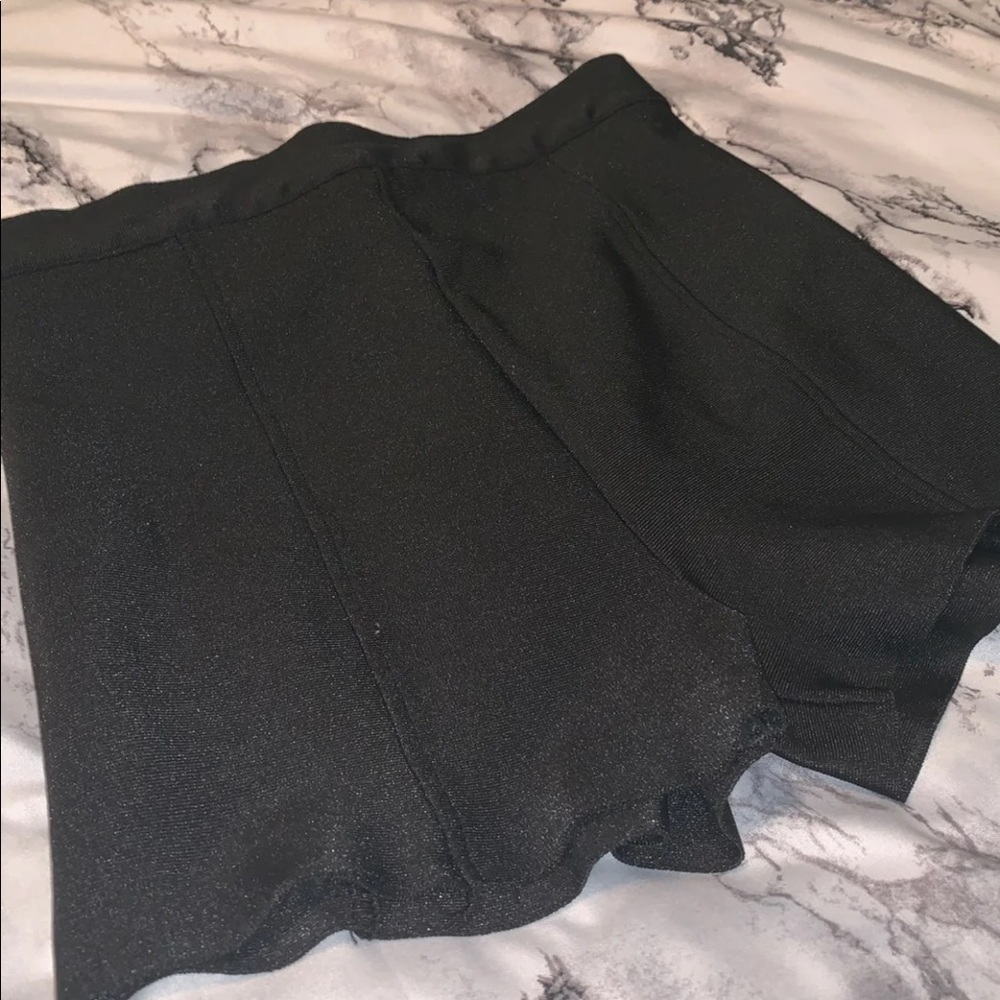 Shorts - Picture 2 of 3
